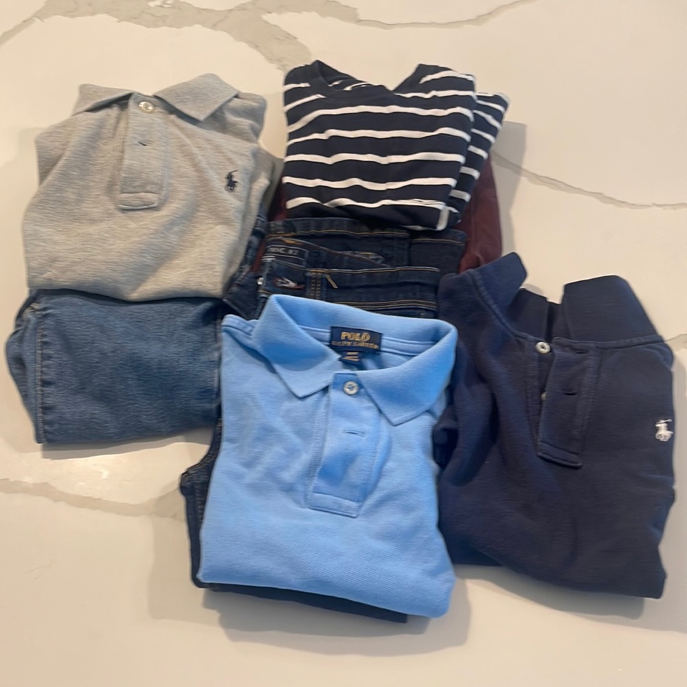 Polo Ralph Lauren, gently used boys outfit size 3T . No stains no marks.
